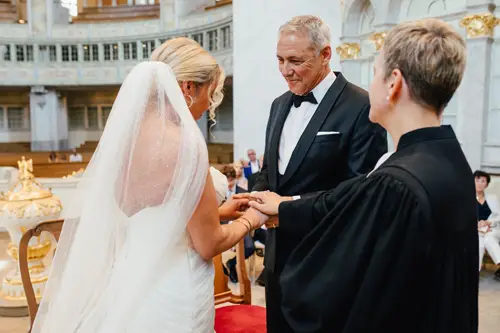 Hochzeitsfotograf Frauenkirche Dresden-Melanie Kunert Fotografie-Hochzeitsfotograf Dresden